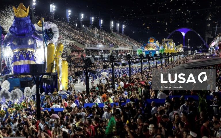 Recorde de turistas portugueses no Brasil até fev. impulsionado pelo Carnaval