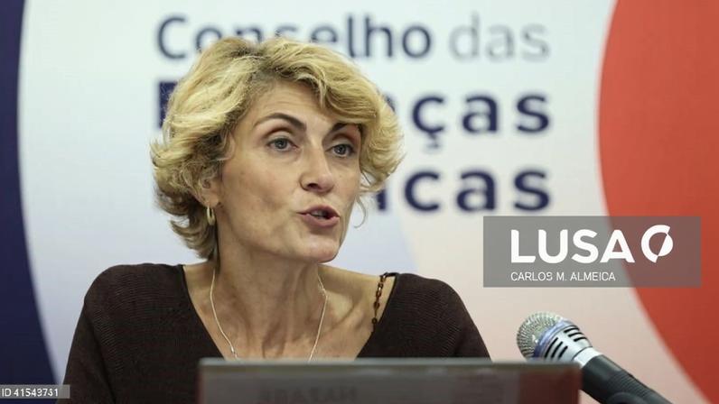 Dívida pública abaixo de 90% do PIB dá efeito psicológico aos mercados - presidente do CFP