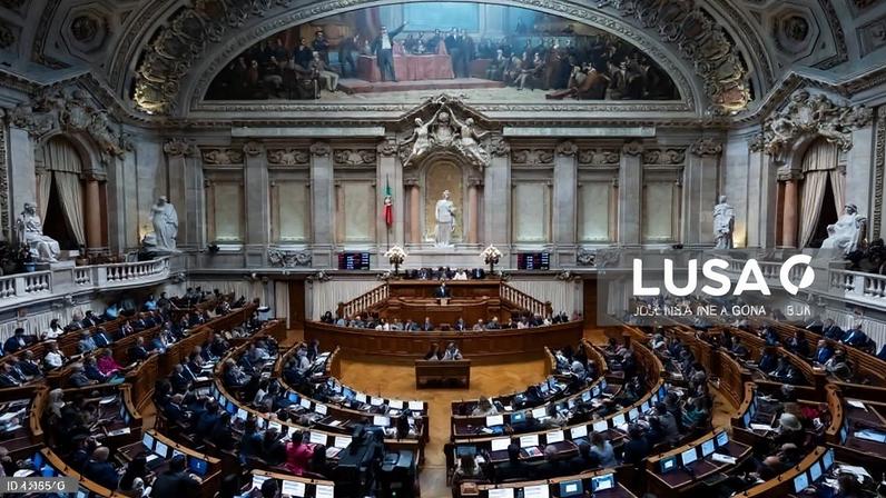 Aprovado na especialidade ‘lay-off’ pago a 100% com votos contra do PSD e IL