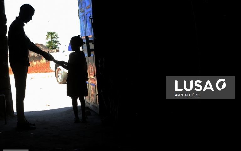 Uma em cada seis crianças e jovens no mundo sem acesso à escola - Unesco