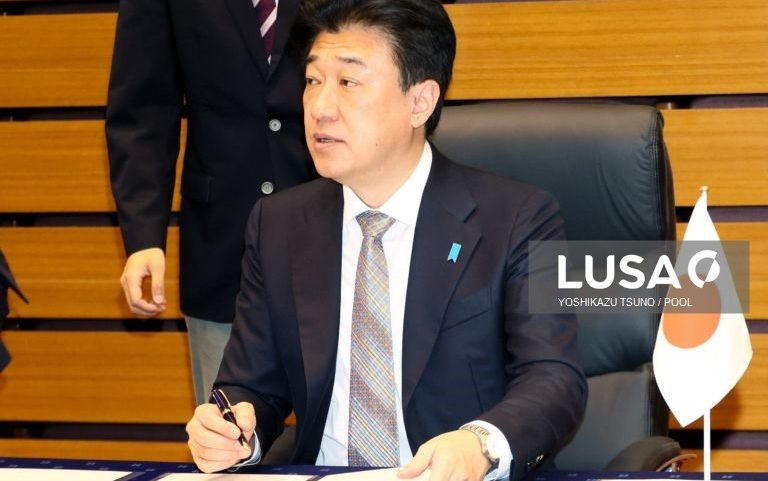 Japão instala primeiro míssil de longo alcance desenvolvido no país