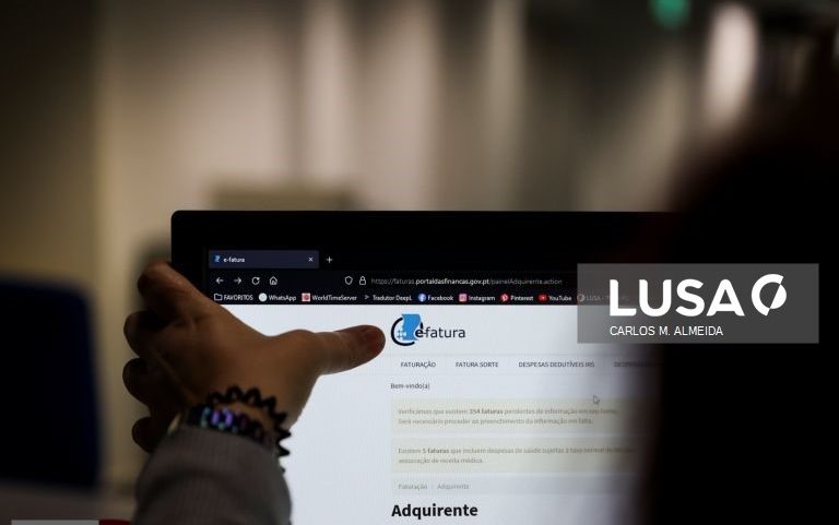 Prazo para contribuintes reclamarem das despesas do IRS termina terça-feira