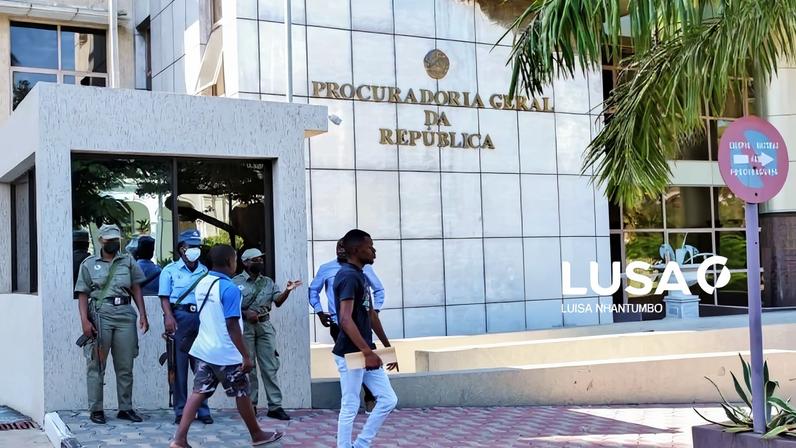 MP moçambicano investiga alegada exportação ilegal de madeira no norte