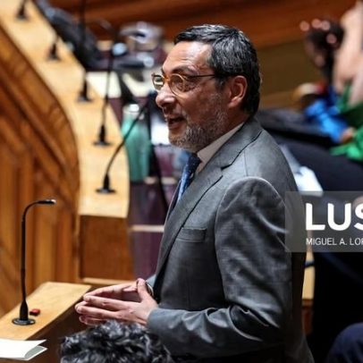 Governo não tem razões para estar satisfeito com o excedente orçamental, diz PS