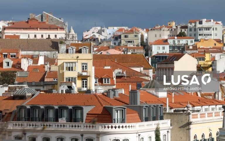 Eurodeputados visitam Lisboa para analisar respostas à crise habitacional