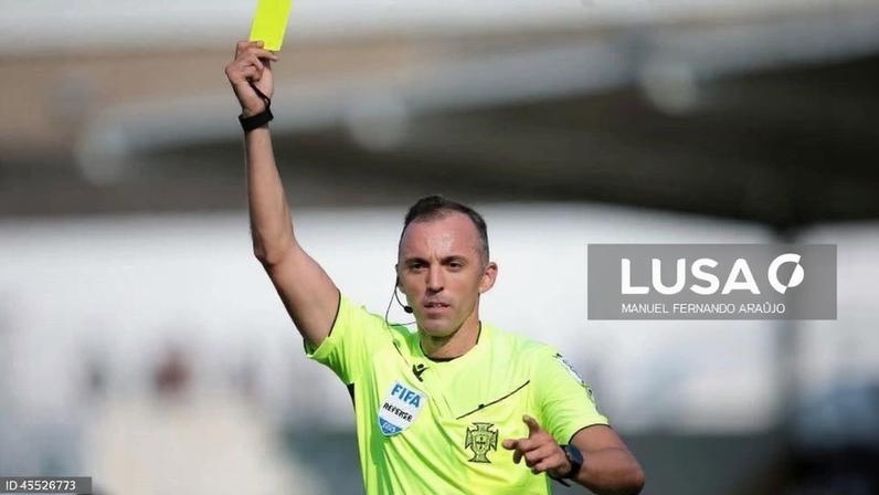 Mundial2026: João Pinheiro vai arbitrar play-off entre Ucrânia e Suécia