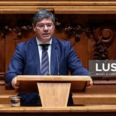 PS acusa executivo de tentar controlar a Lusa e propõe Conselho Independente