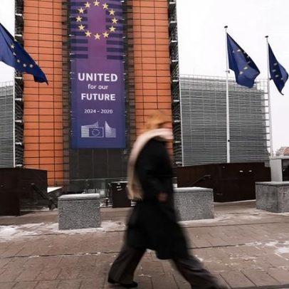 Bruxelas quer elevar a indústria no PIB da UE para 20% em 2035