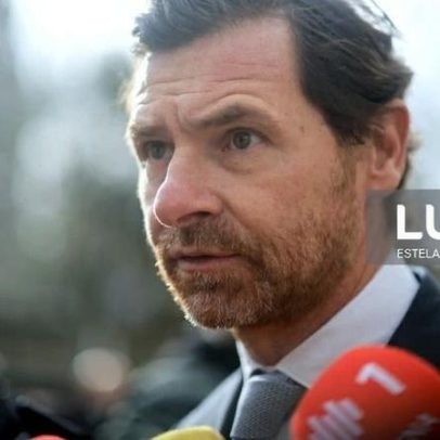 Villas-Boas critica rivais por caso dos e-mails e castigo de Suárez