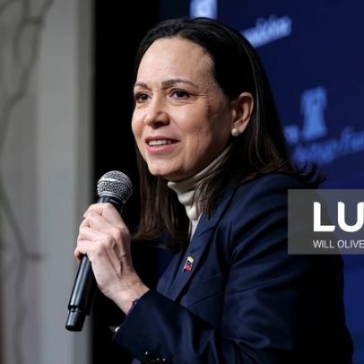 Líder da oposição Corina Machado promete regressar à Venezuela em semanas