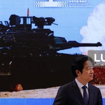 Senadores dos EUA visitam Taiwan em meio a debate sobre aumento do gasto militar