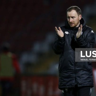 Cathro antevê duelo exigente contra o Casa Pia