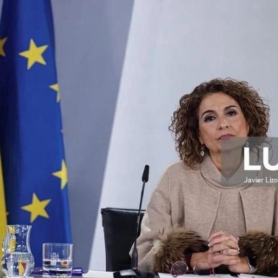 Ministra das Finanças de Espanha e vice de Sánchez saem do Governo