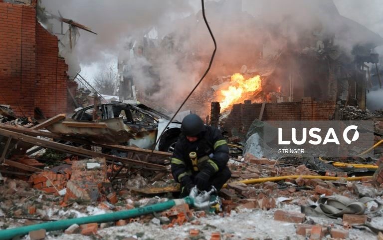 Série de explosões no centro de Kiev