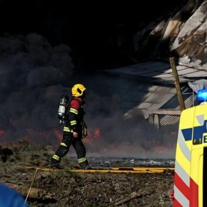 Incêndio no Peneda-Gerês permanece ativo, sem habitações em risco