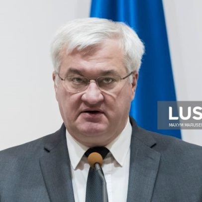 Kiev denuncia detenção de sete bancários na Hungria