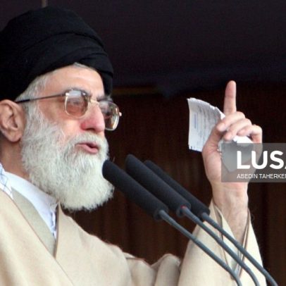 Processo de transição de poder após morte de Khamenei começa já no Irão