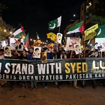 Pelo menos oito mortos em confrontos junto ao consulado dos EUA no Paquistão