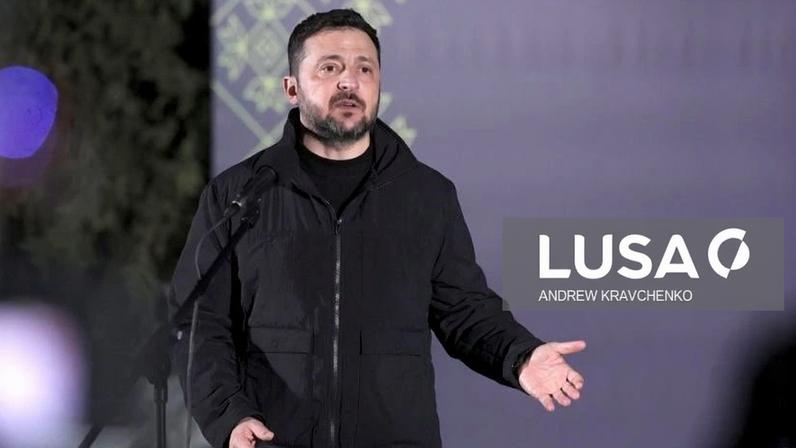 Zelensky solicita desbloqueio de 90 mil milhões em ajuda financeira
