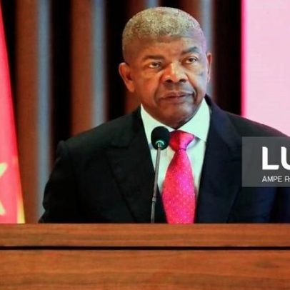 Presidente de Angola junta-se a parceiros lusófonos na posse de Seguro