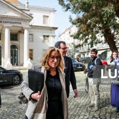 Ministra afirma que propostas de lei laboral são muito diferentes