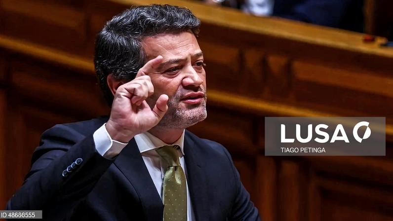 Ventura protagoniza incidente e queixa-se de tratamento desigual por parte de vice-presidente da AR