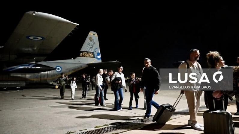 Mais de 1.000 cidadãos da UE repatriados em voos organizados por Bruxelas