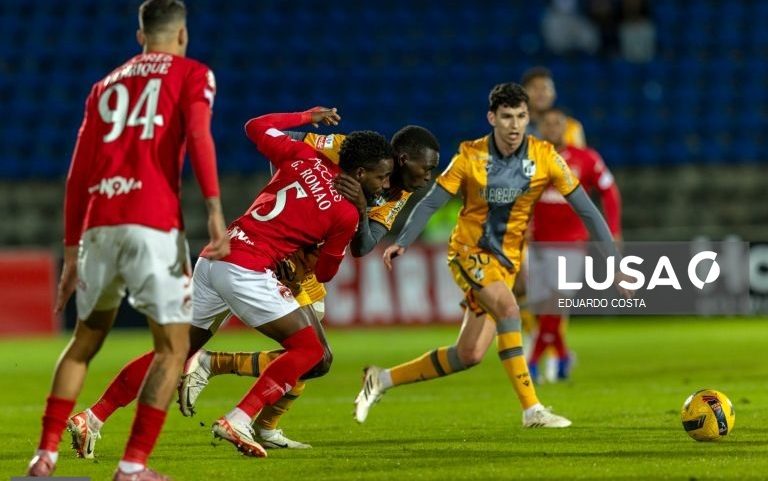 Santa Clara vence Vitória de Guimarães e regressa aos triunfos