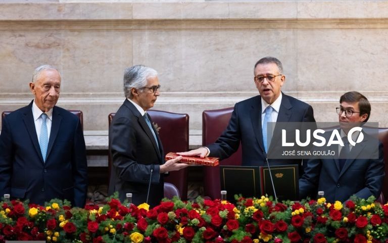 António José Seguro prestou juramento sobre a Constituição