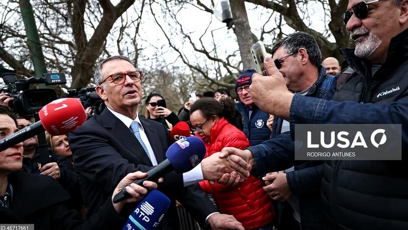 Seguro transmitiu a Zelensky “contínuo e inabalável” apoio de Portugal