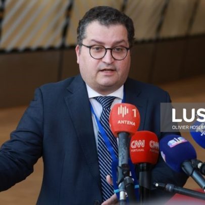 Ministro das Finanças afasta, de imediato, orçamento retificativo