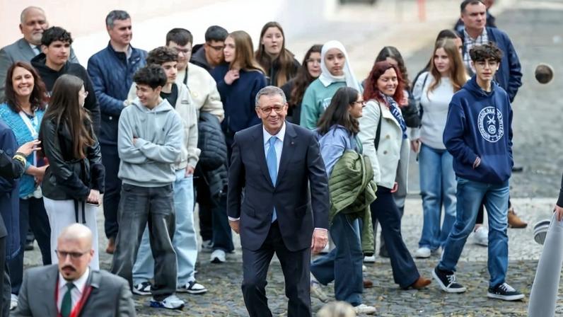 Presidente da República recebeu cidadãos nos jardins do Palácio de Belém