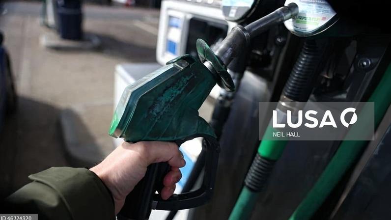 Cotação do Brent sobe acima de 100 dólares apesar do recurso a reservas