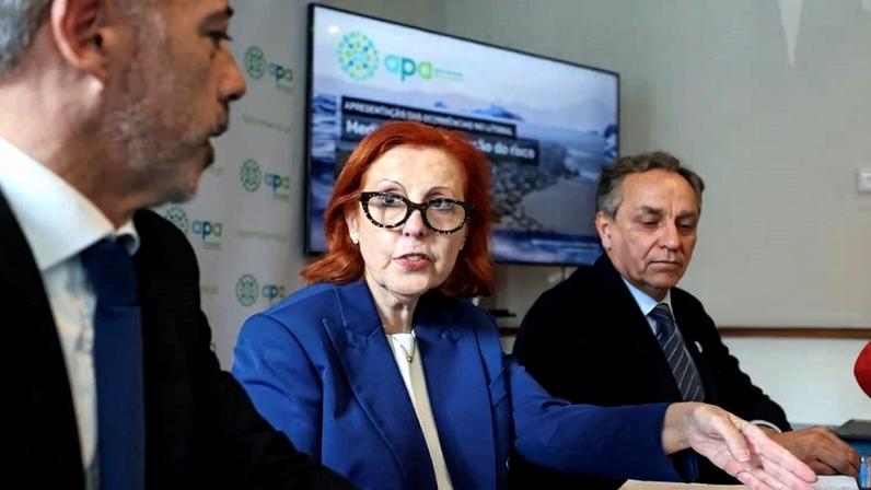 Ministra diz que está por definir quando vai ser disponibilizado 10% das reservas do petróleo