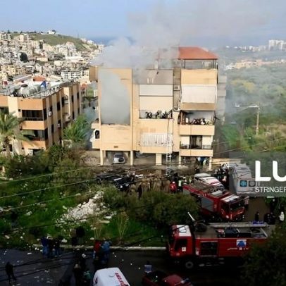 Ataques aéreos israelitas no Líbano deixam pelo menos 826 mortos