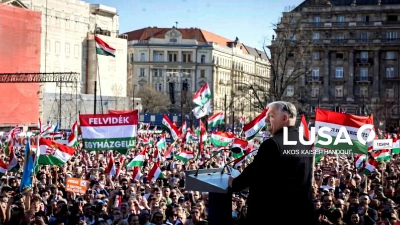 Orbán e líder da oposição trocam acusações em comícios rivais na Hungria