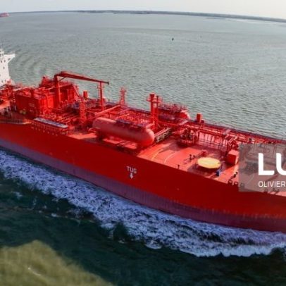 Teerão autoriza navios não hostis a atravessar o Estreito de Ormuz