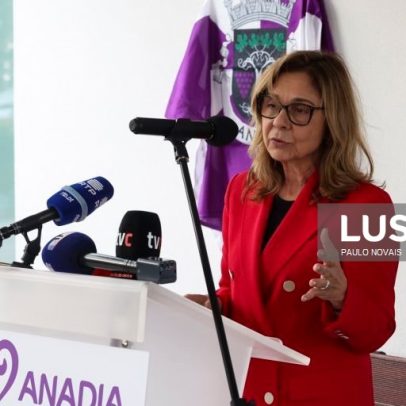 Ministra da Saúde admite não ter solução para todas as reivindicações