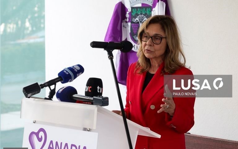 Ministra da Saúde diz que não tem soluções para todas as reivindicações dos enfermeiros