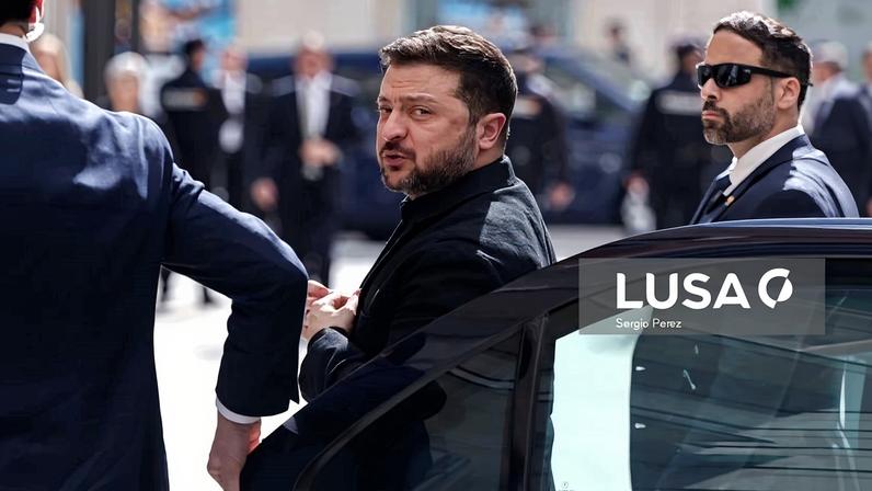 Zelensky anuncia encontro com negociadores dos EUA no sábado