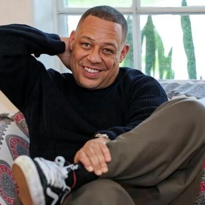 Carlão revisita carreira no álbum de originais Quinta-Essência 75/25