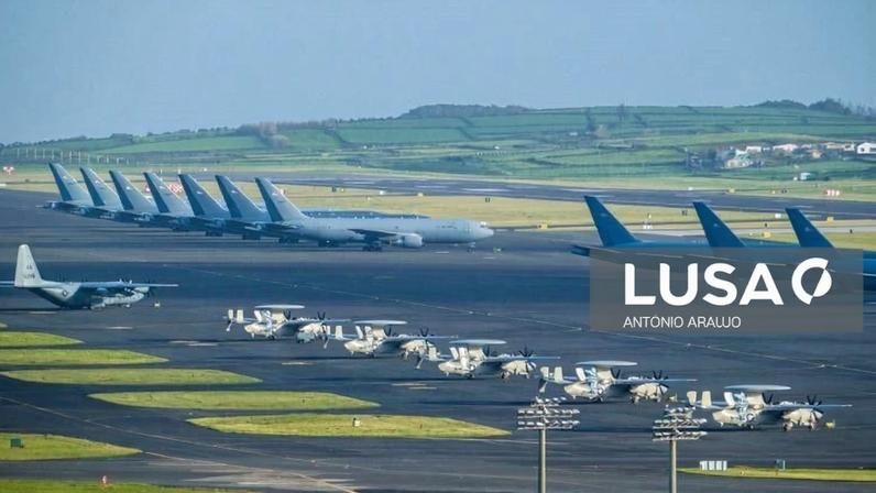 BE entrega carta ao Governo que pede interdição do uso da Base das Lajes pelos EUA