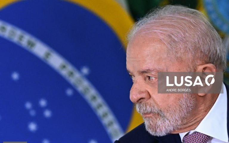 Lula anuncia Alckmin como vice-presidente e debandada no Governo para as eleições de outubro
