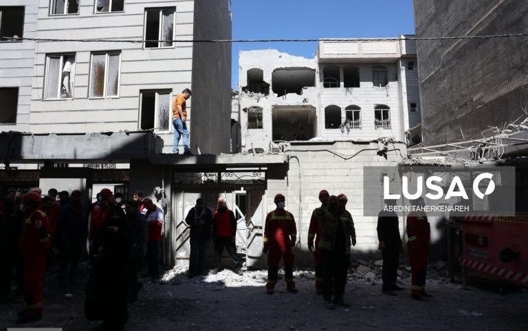 Israel lança novos ataques e imprensa iraniana noticia pelo menos cinco mortos