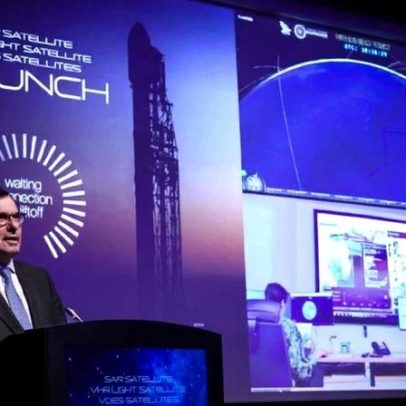 Lançamento bem-sucedido de seis satélites portugueses visto em Lisboa