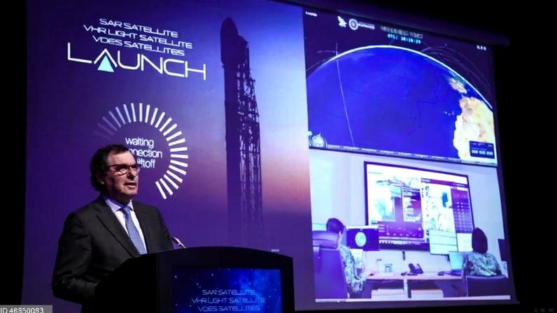 Lançamento com sucesso de seis satélites portugueses visto com entusiasmo em Lisboa