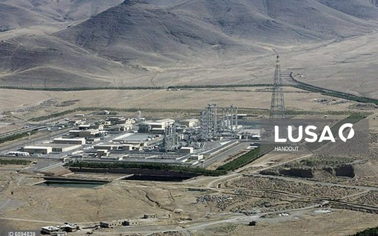 Central nuclear de Khondab fica inoperacional após alegado ataque de Israel e EUA