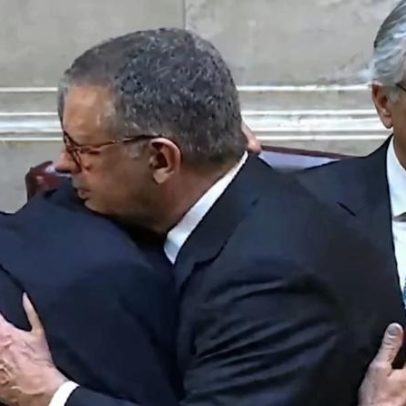 Abraço a Marcelo e juramento à Constituição marcam posse de Seguro