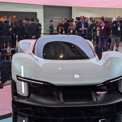 Carro da Xiaomi com quase 2000 cv integra ecossistema de casa inteligente