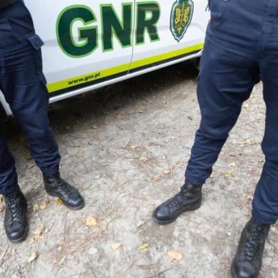 Detido homem com cocaína após carrinha avariada na A2